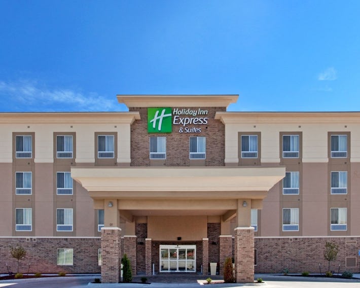 Holiday Inn Express Topeka North