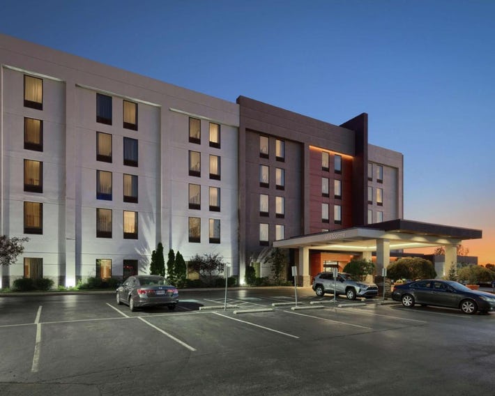 Hampton Inn Louisville Northeast