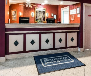 Rodeway Inn & Suites At the Casino