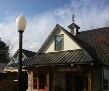 L'Acadie Inn And RV Park
