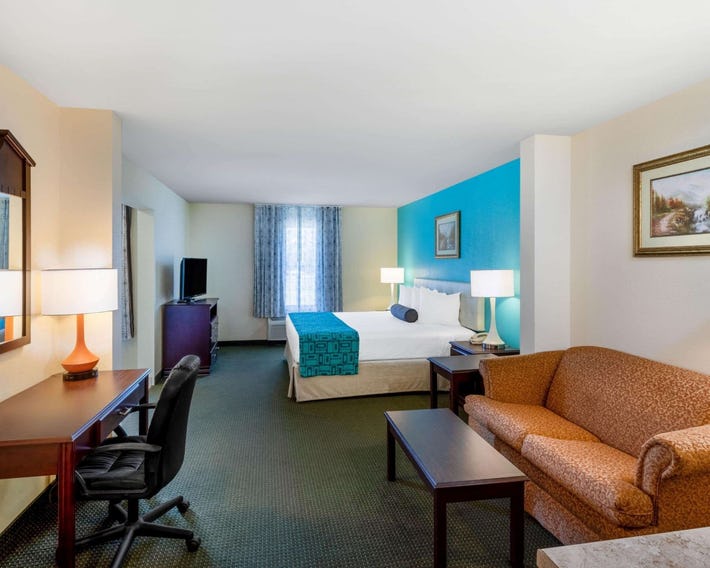 Howard Johnson by Wyndham Houma