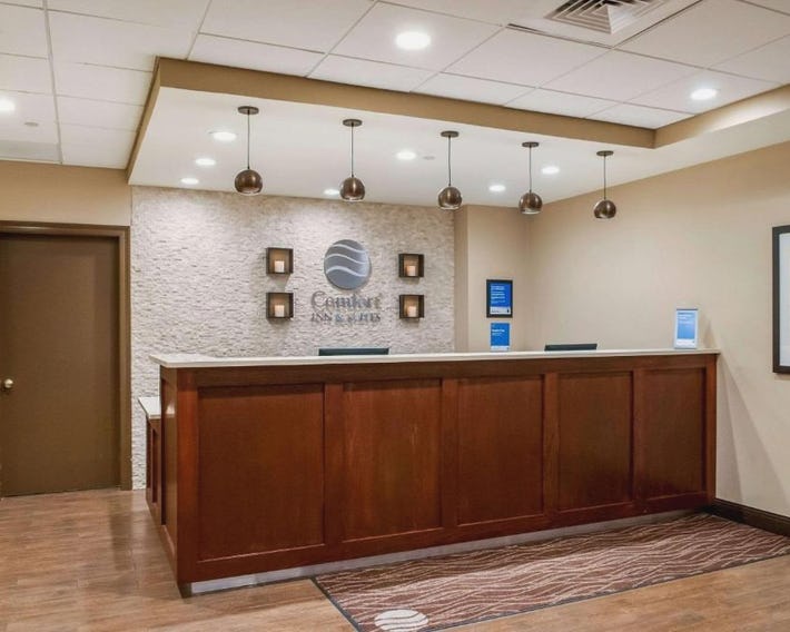 Comfort Inn & Suites At Copeland Tower