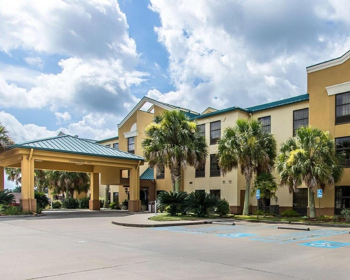 Quality Suites New Iberia
