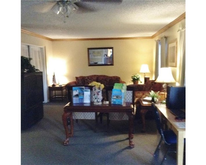 Country Inn & Suite