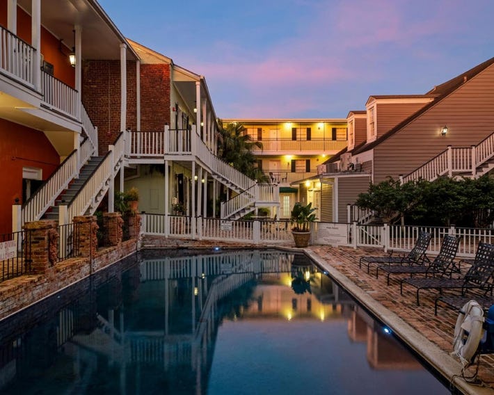 New Orleans Courtyard Hotel by the French Quarter