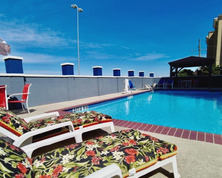 Days Inn & Suites by Wyndham Thibodaux