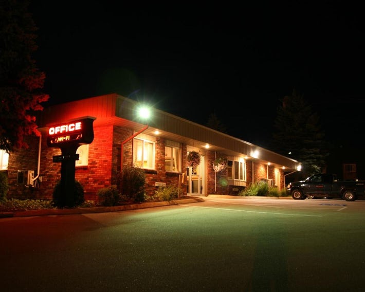 Bangor Inn & Suites