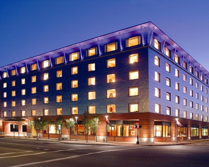 Hilton Garden Inn Portland Downtown Waterfront