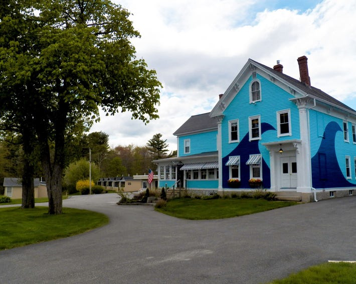 Coast Village Inn & Cottages