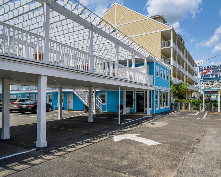Madison Beach Motel
