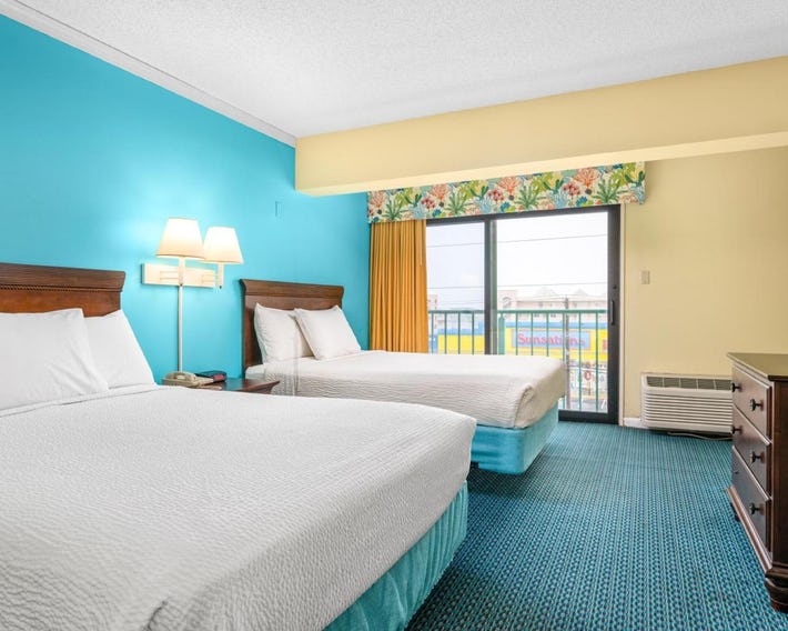 Cayman Suites Hotel