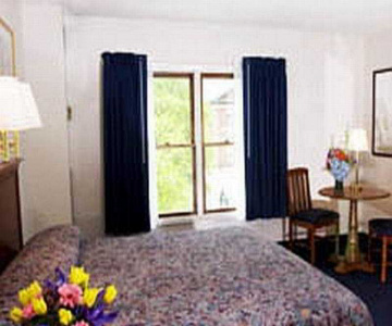 The Constitution Inn