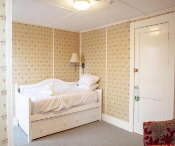 Hawthorn House Guestes