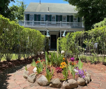 The Barnacle Inn