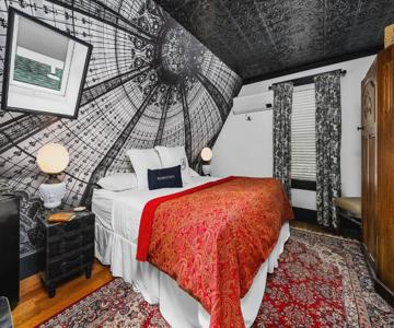 The Gaslamp Bed and Breakfast