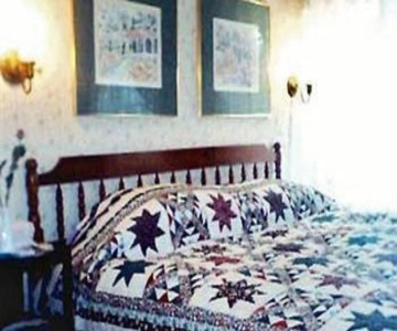 Nichols Guest House B & B