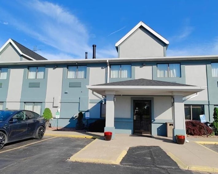 Quality Inn & Suites Benton Harbor - St Joseph