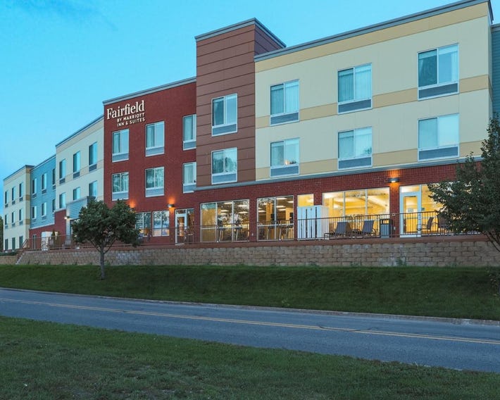 Fairfield Inn & Suites Marquette