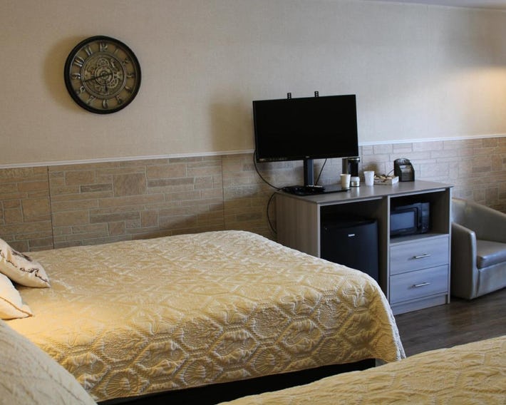 Lockview Motel