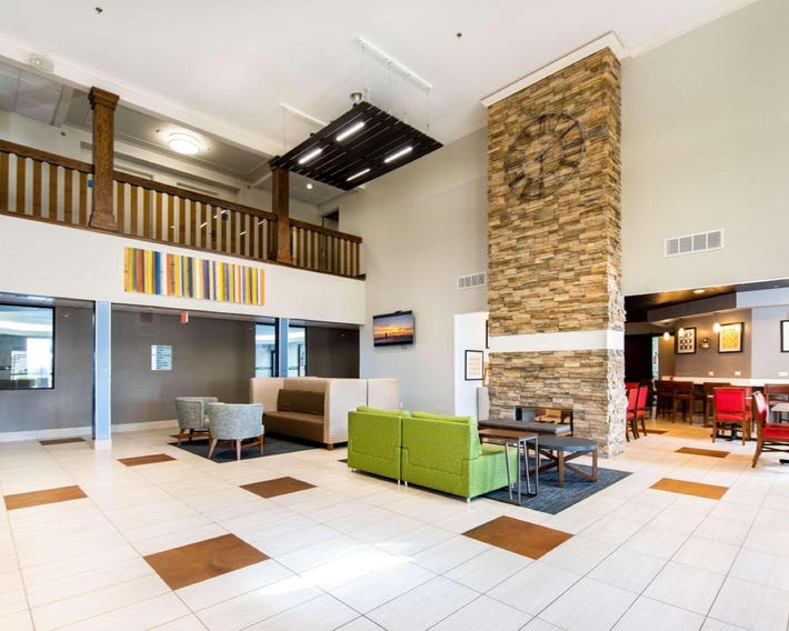 Country Inn & Suites by Radisson, South Haven, MI