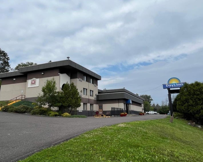 Days Inn by Wyndham Duluth Lakewalk