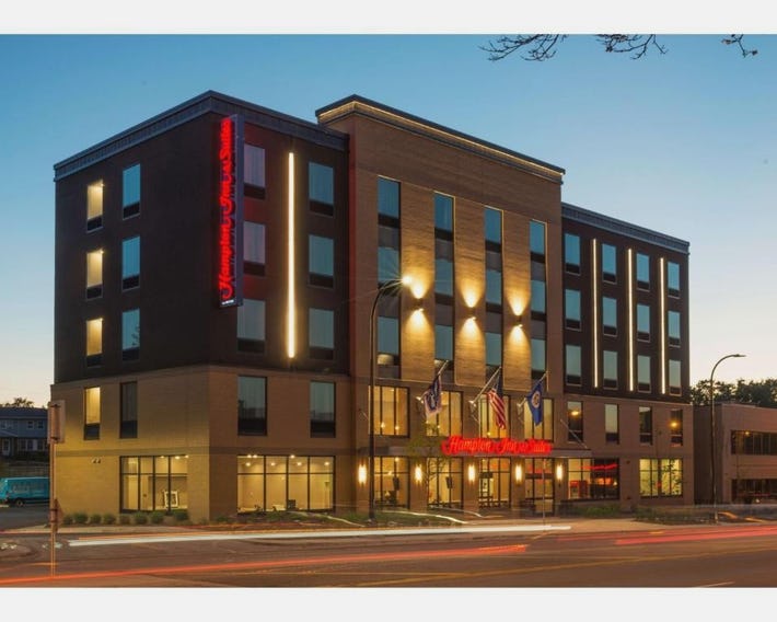 Hampton Inn and Suites Minneapolis University Area, MN
