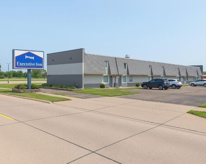 Executive Inn Owatonna Hwy 35
