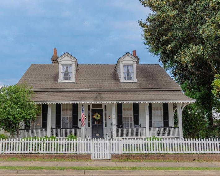 Riverboat Bed & Breakfast
