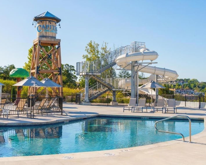 Grand Crowne Resort