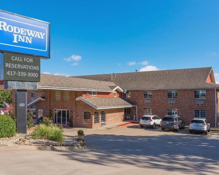 Rodeway Inn Branson, Brick House