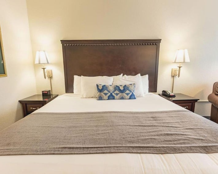 Savannah House Hotel