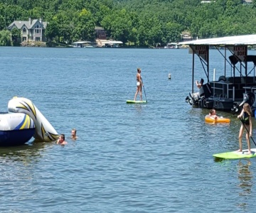 Lake Breeze Resort
