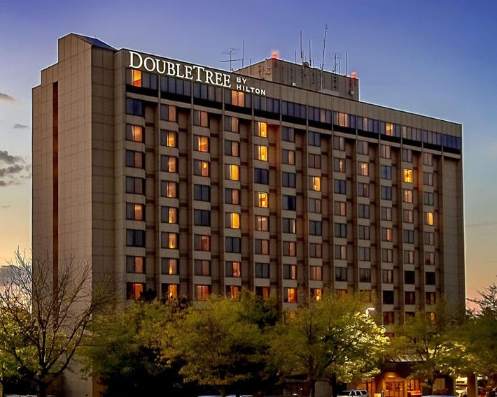 DoubleTree by Hilton Hotel St. Louis - Chesterfield