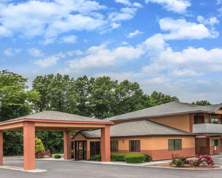 Days Inn by Wyndham Kingdom City