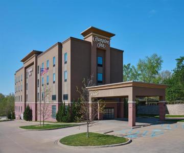 Hampton Inn Poplar Bluff