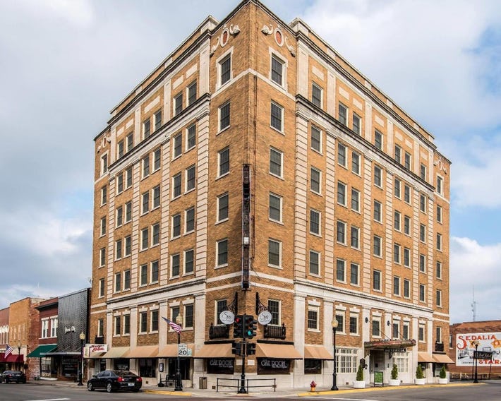 Hotel Bothwell Sedalia Central District, an Ascend Collection Hotel