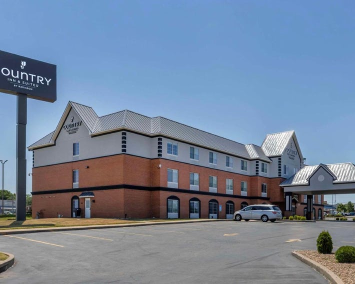Country Inn & Suites by Radisson, St Peters, MO