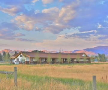 McAllister Inn And Lodging