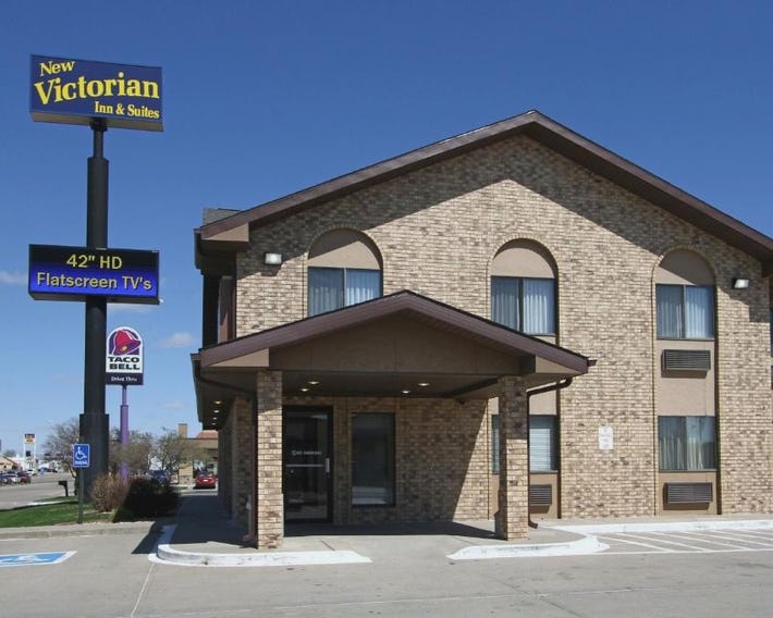 New Victorian Inn & Suites Kearney