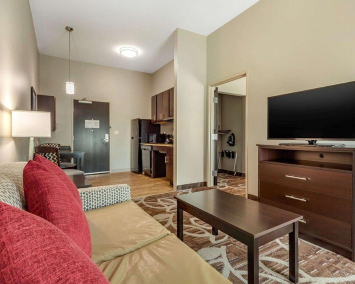 MainStay Suites Lincoln University Area