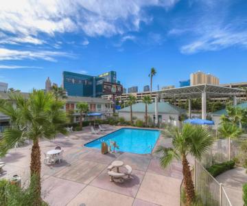 Tropicana Stays By Townhouse