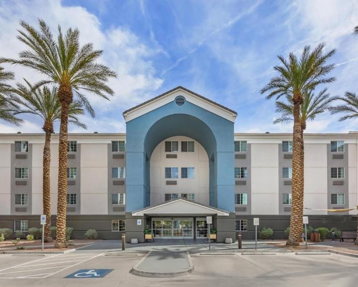 Sonesta Simply Suites Las Vegas Convention Center