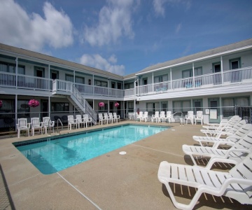 Dolphyn Motel