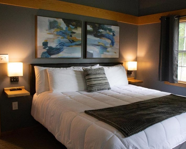 New England Inn & Lodge
