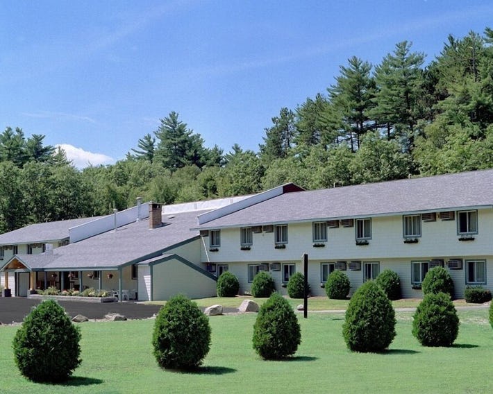 Eastern Inn & Suites