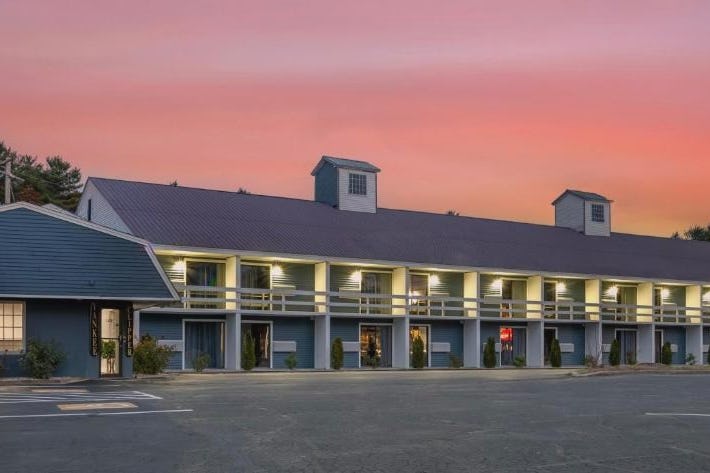 Yankee Clipper Inn, SureStay Collection by Best Western