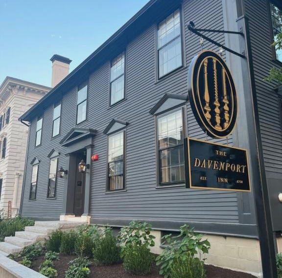 The Davenport Inn