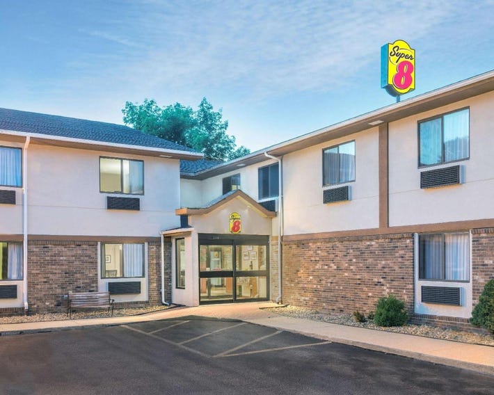 Super 8 by Wyndham Tilton/Lake Winnipesaukee