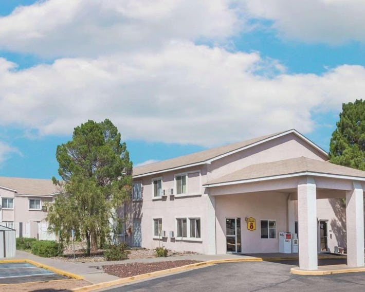Super 8 by Wyndham Socorro