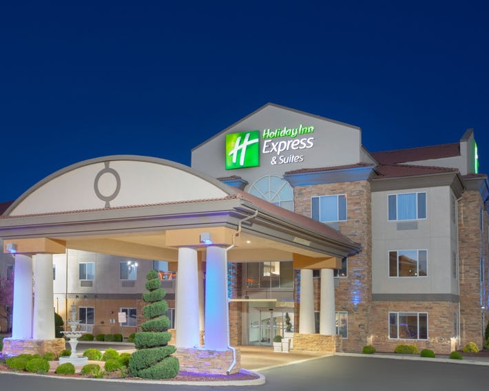 Holiday Inn Express & Suites Tucumcari